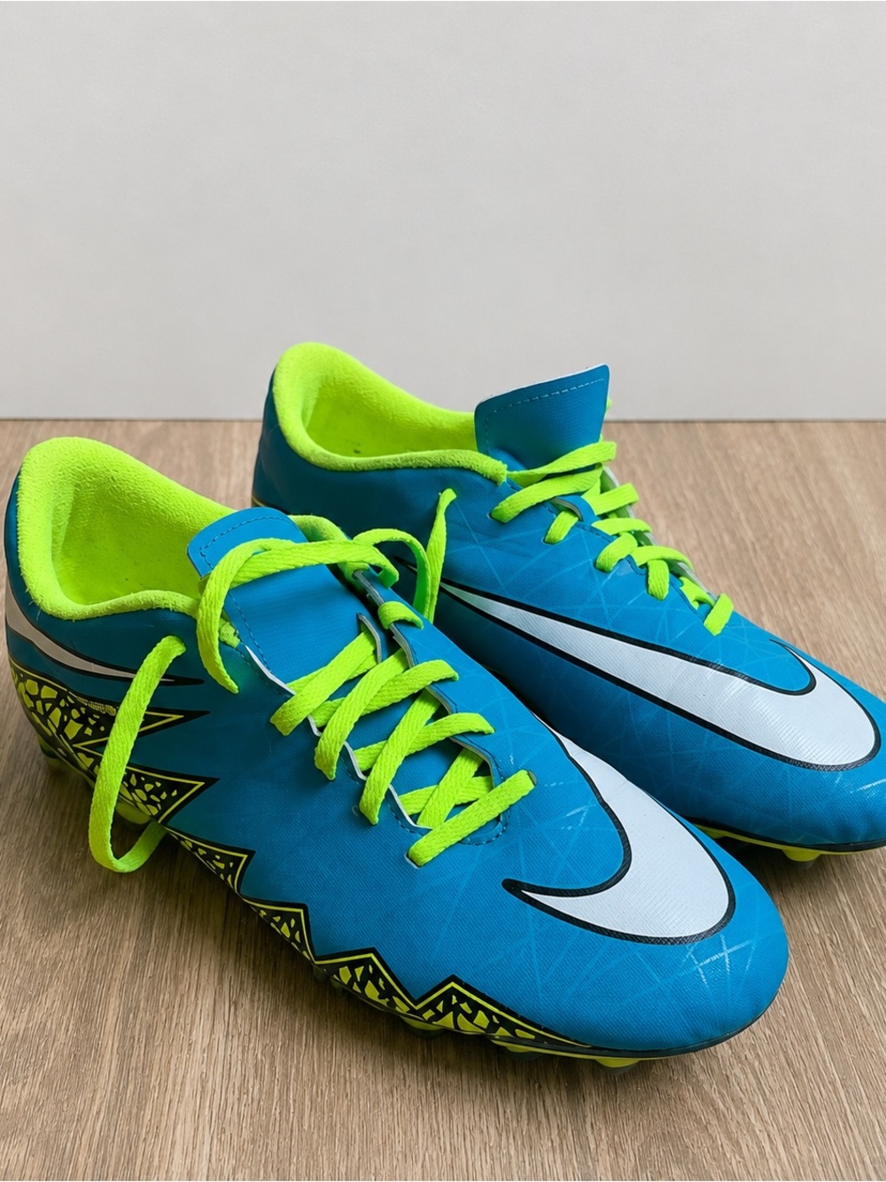 Nike Hypervenom Phelon II Soccer Cleats Synthetic Blue Yellow Size 9 744944-400